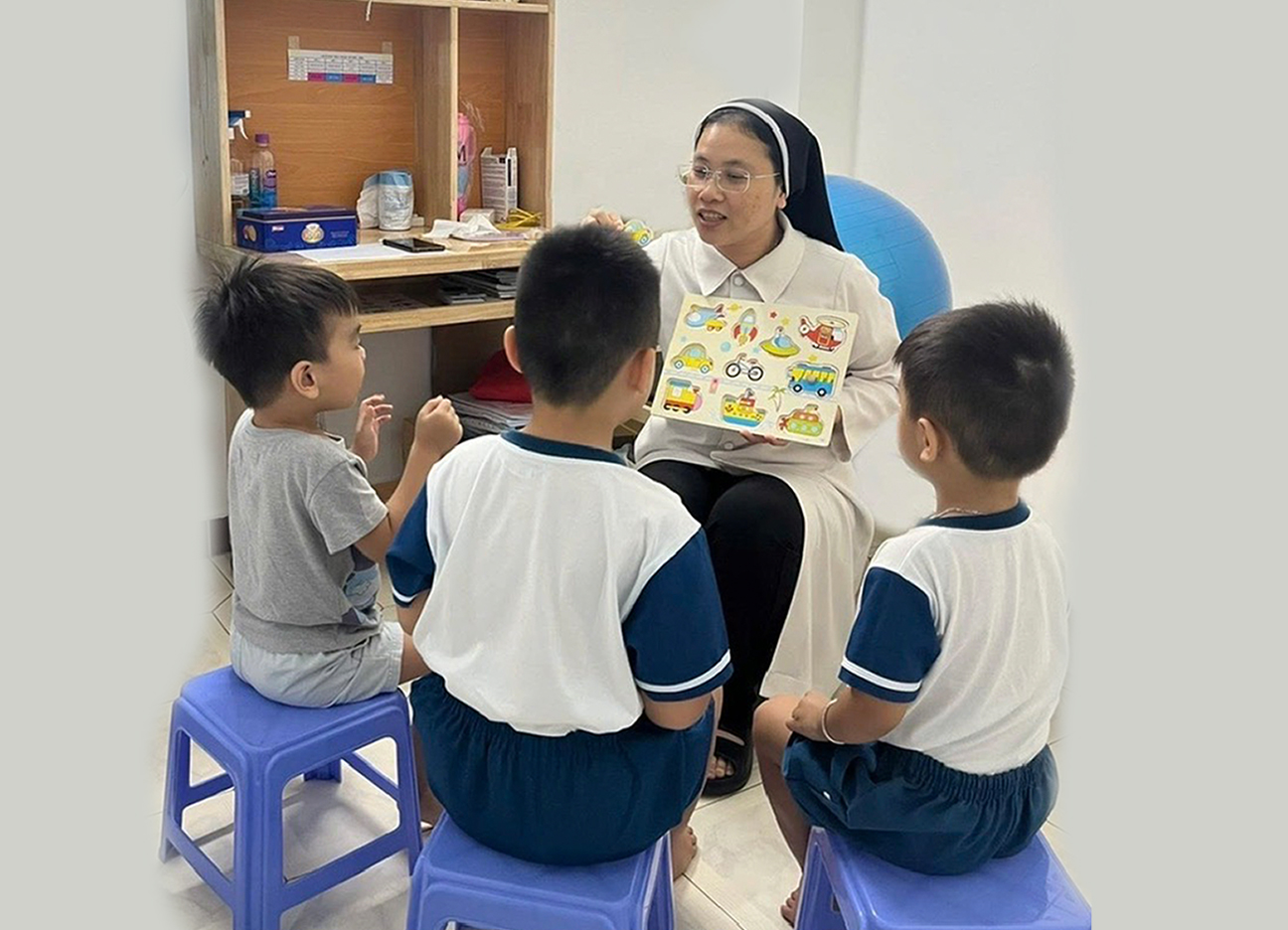 Cho em như mọi người