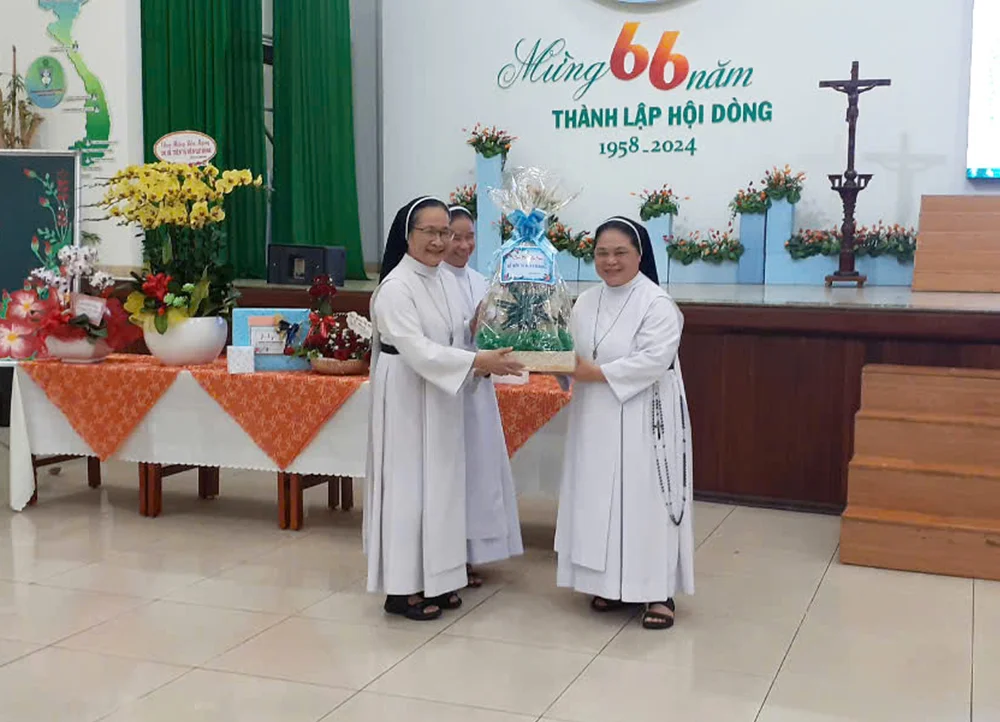 Bổn Mạng Bề Trên Tu Viện Catarina - Chào Đón Sr. Tonni Harris, OP — ảnh 3