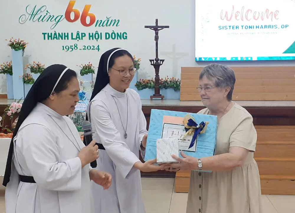 Bổn Mạng Bề Trên Tu Viện Catarina - Chào Đón Sr. Tonni Harris, OP — ảnh 12