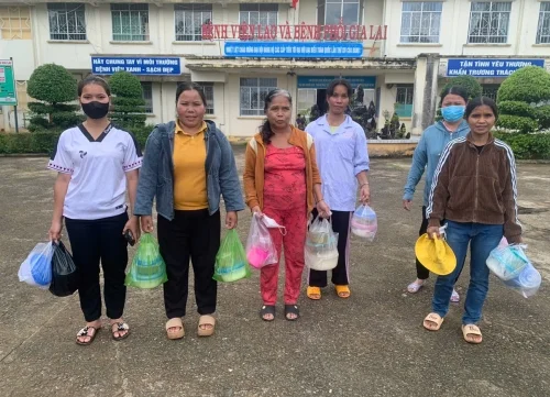 Bữa cơm "0 đồng" - Dấu chỉ tình người