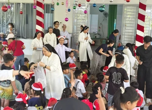 Cảm nghiệm Noel 2025: Hiện diện và yêu thương