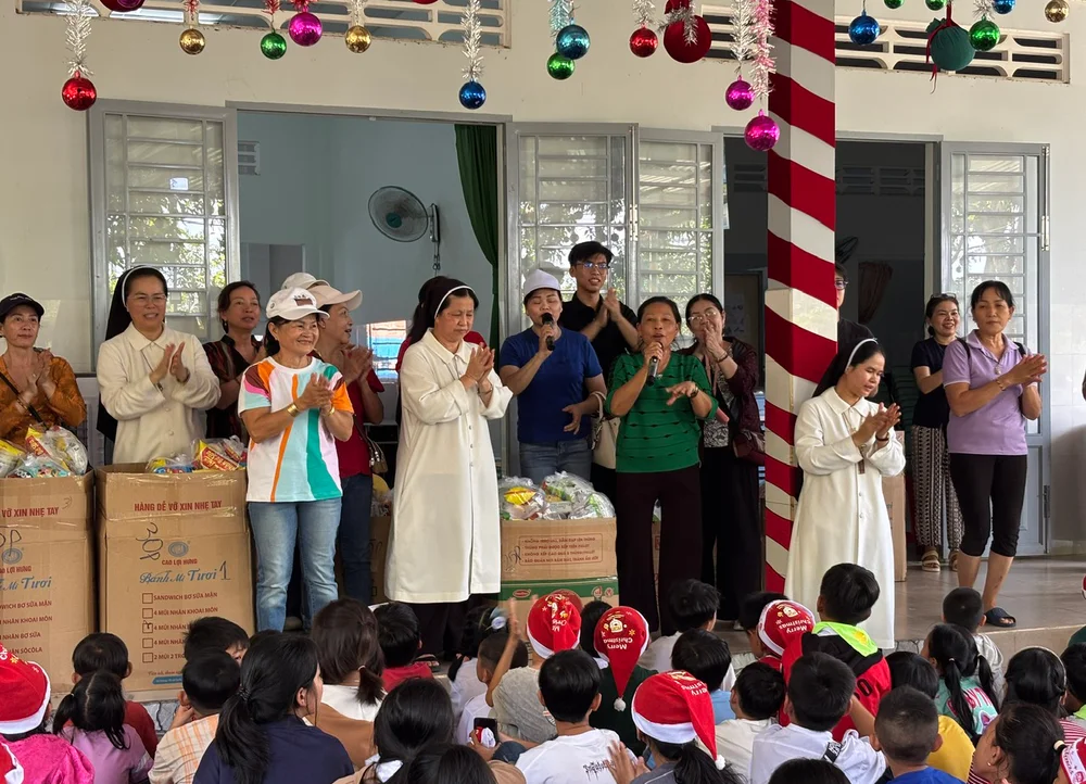 Cảm nghiệm Noel 2025: Hiện diện và yêu thương — ảnh 1