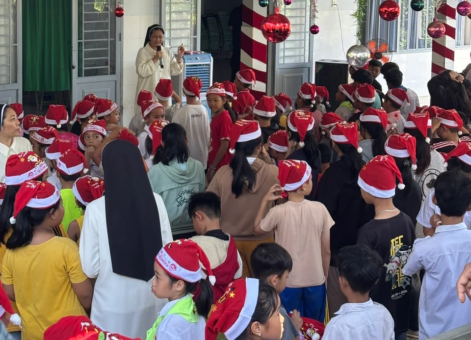 Cảm nghiệm Noel 2025: Hiện diện và yêu thương — ảnh 4