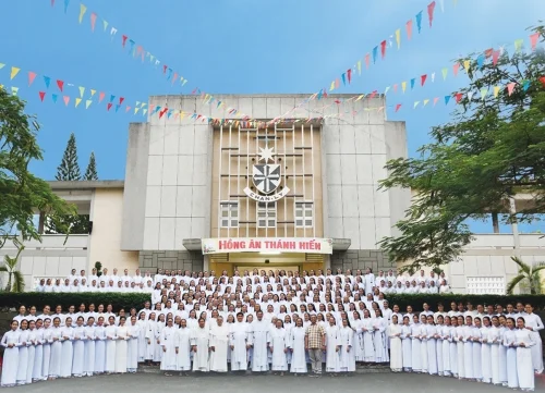 Chị Em Hội Dòng Đa Minh Thánh Tâm