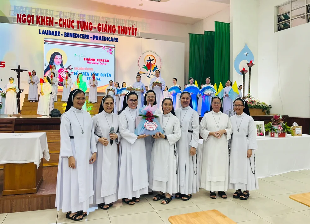 Chúc mừng Bổn mạng BTTQ Teresa — ảnh 12