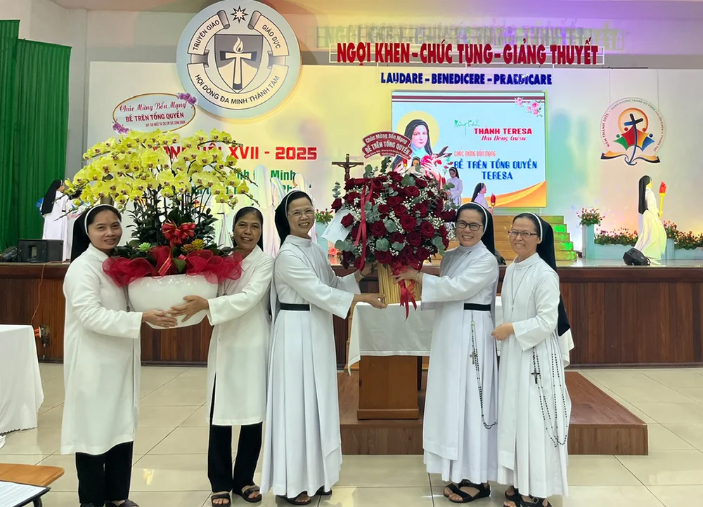 Chúc mừng Bổn mạng BTTQ Teresa — ảnh 13