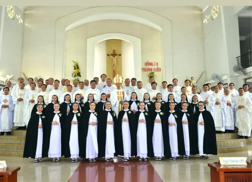 Đa Minh Thánh Tâm: Thánh Lễ Tạ ơn mừng Ngọc Khánh, Ngân Khánh, Tuyên khấn Trọn đời và Khấn Lần Nhất