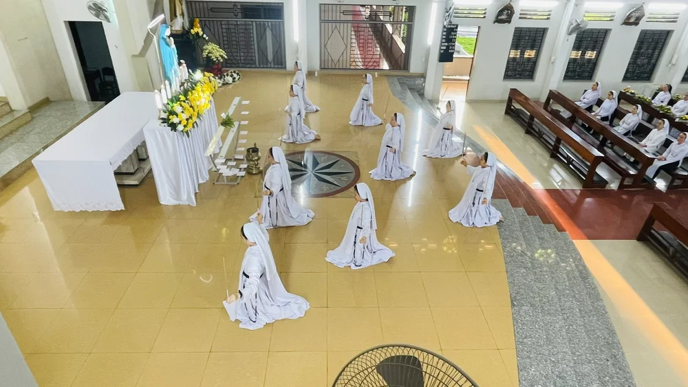 Dâng hoa 2025 — ảnh 5