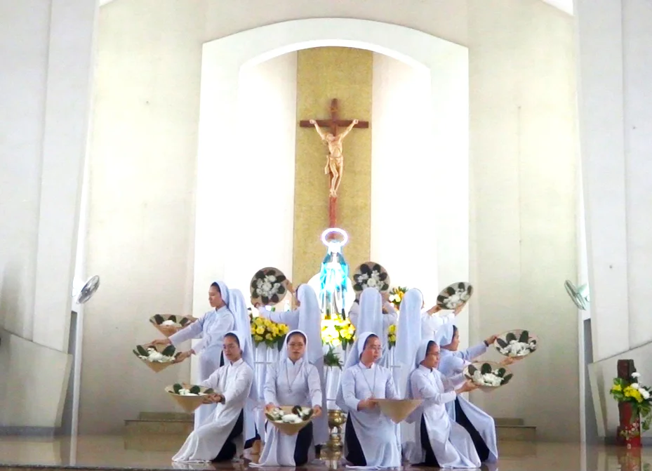 Dâng Mẹ