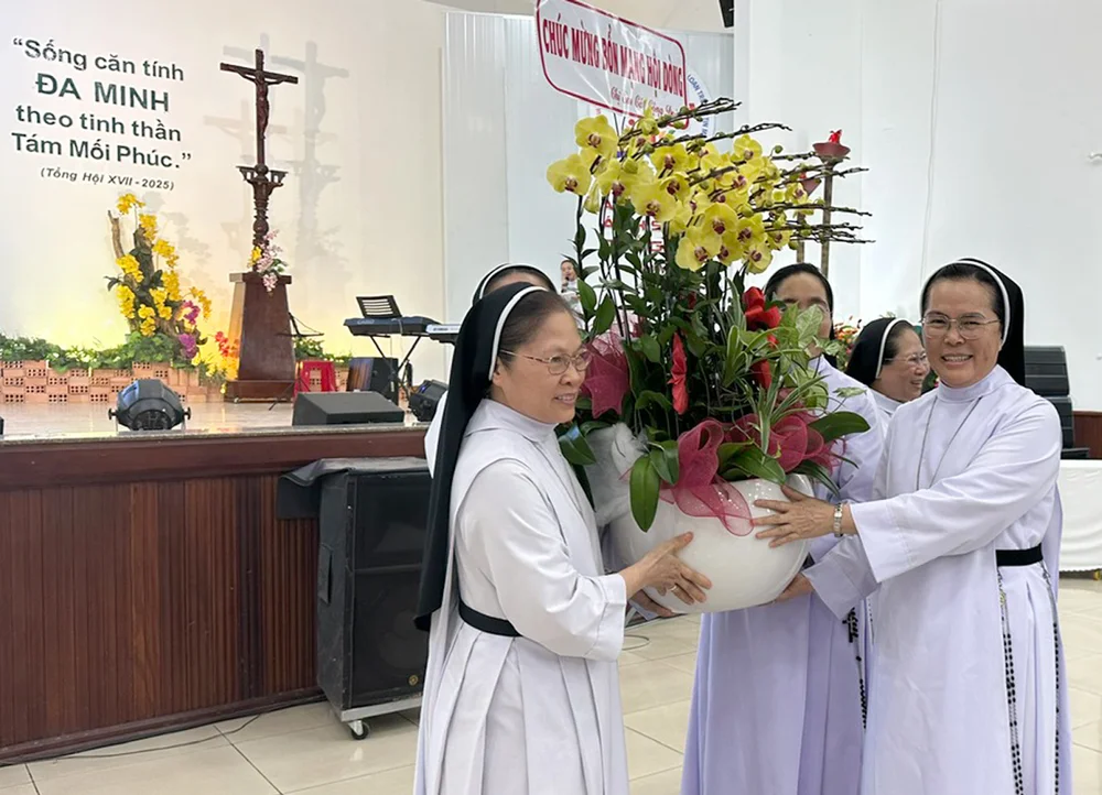 Hình ảnh mừng lễ Thánh Catarina Siena — ảnh 16