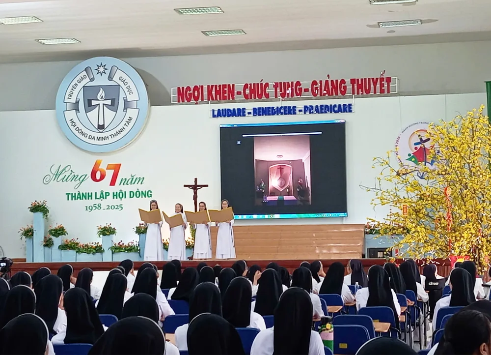 Hình ảnh Mừng ngày Truyền thống - năm 2025 — ảnh 15