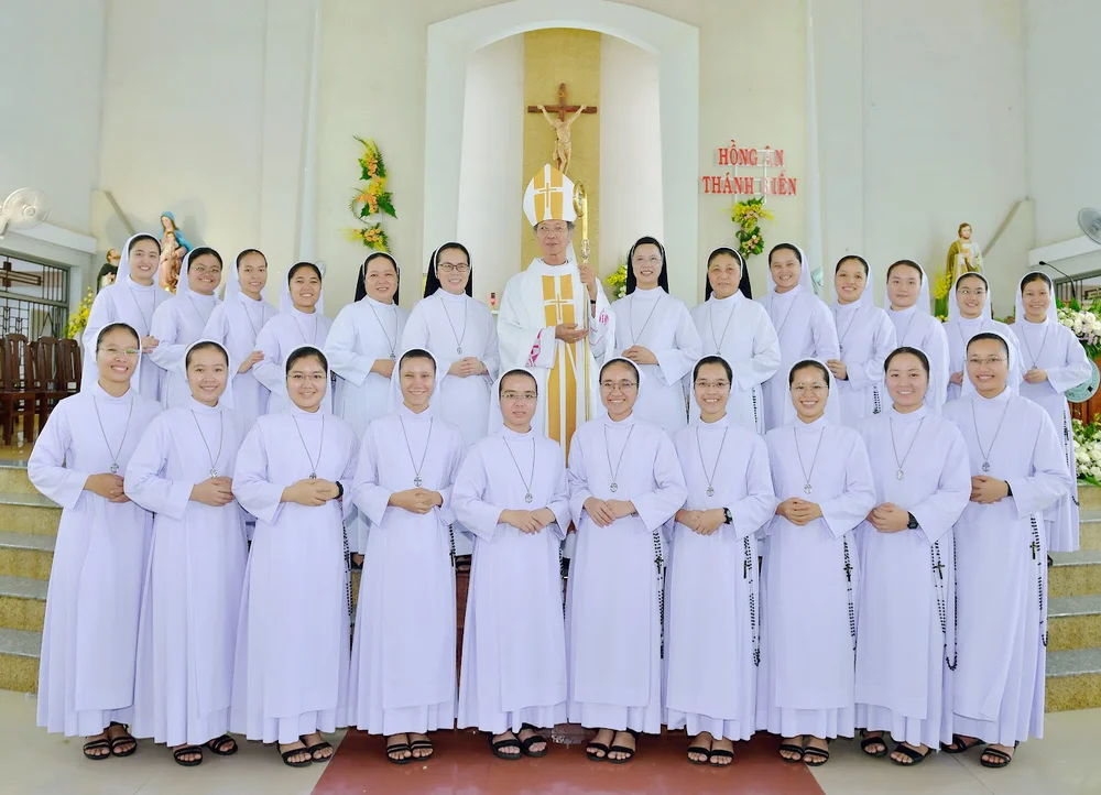 Hình ảnh Thánh lễ Tạ ơn và Nghi thức khấn Dòng năm 2025 — ảnh 23