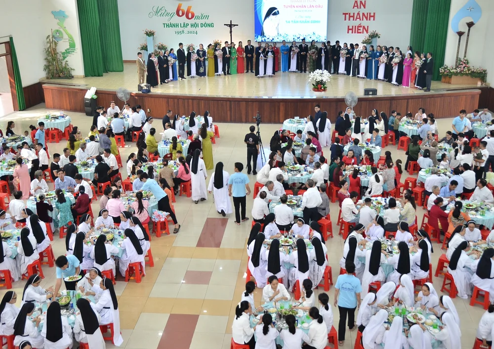 Hình Ảnh Tiên Khấn 2024 — ảnh 15