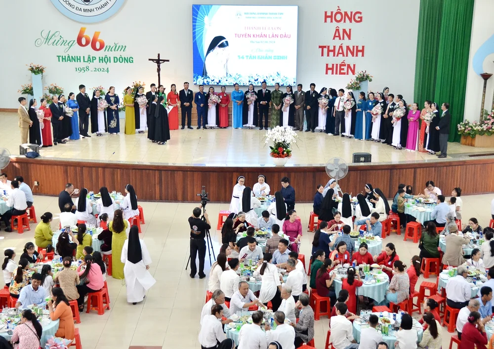 Hình Ảnh Tiên Khấn 2024 — ảnh 17