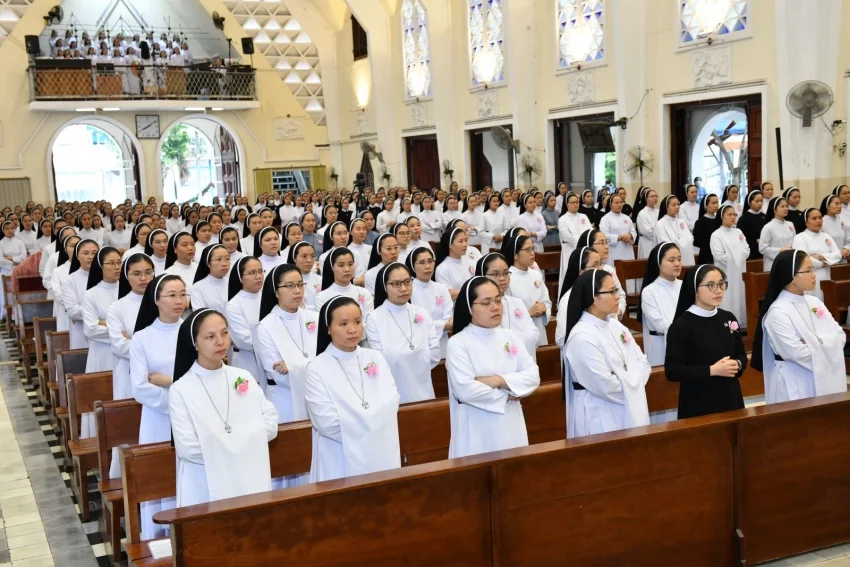 Học viện liên dòng Thánh Tôma Aquino - mừng Bổn mạng và nhận Văn bằng Tốt nghiệp năm 2023 — ảnh 4