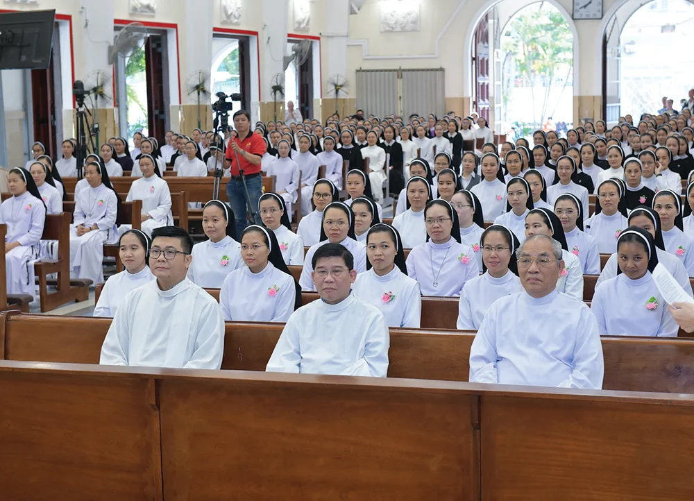 Học viện Liên dòng thánh Tôma Aquinô - Niềm vui ngày nhận Văn bằng Tốt nghiệp năm 2024 — ảnh 3