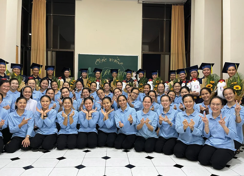 Học viện Liên dòng thánh Tôma Aquinô - Niềm vui ngày nhận Văn bằng Tốt nghiệp năm 2024 — ảnh 10