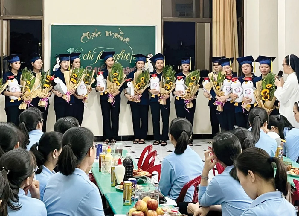 Học viện Liên dòng thánh Tôma Aquinô - Niềm vui ngày nhận Văn bằng Tốt nghiệp năm 2024 — ảnh 11