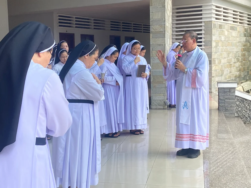 Làm phép tượng Thánh Catarina Siena — ảnh 13