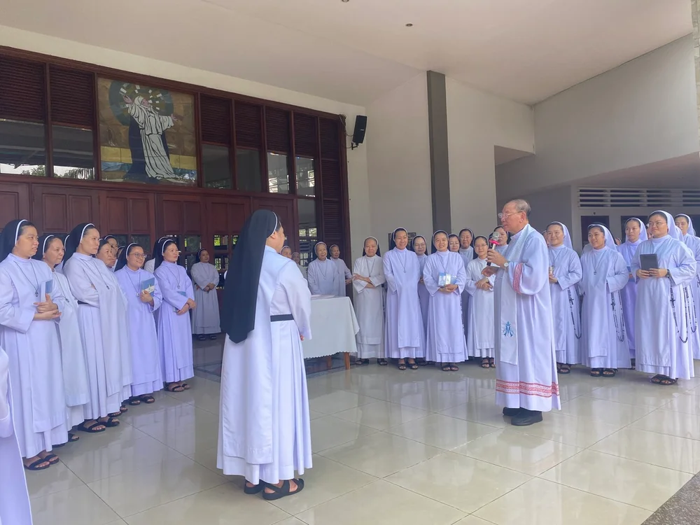Làm phép tượng Thánh Catarina Siena — ảnh 16