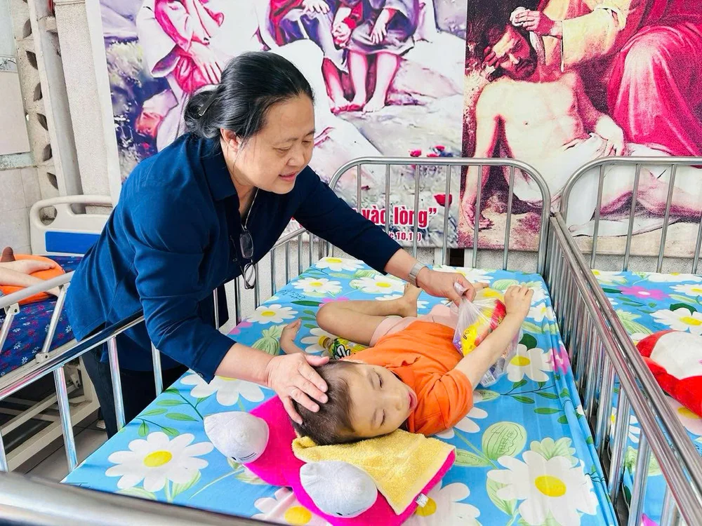 Mái ấm Thiên Thần - nơi tình yêu ấp ủ những mảnh đời bất hạnh — ảnh 3