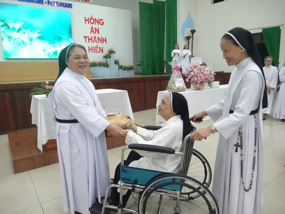 Mừng Bổn Mạng Bề trên Tổng quyền — ảnh 11