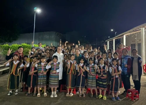 Nhật ký sứ vụ - Hành trình thăm các cộng đoàn miền Tây nguyên và chương trình thiện nguyện tại Gia Lai - Buôn Mê Thuột