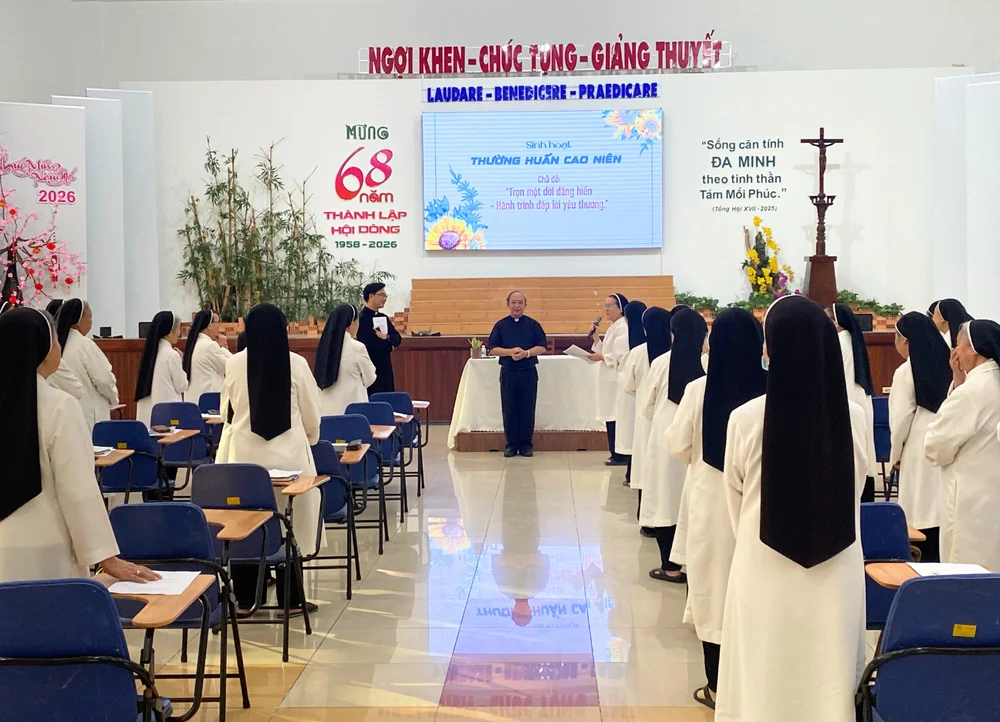 Thường huấn các chị cao niên — ảnh 1