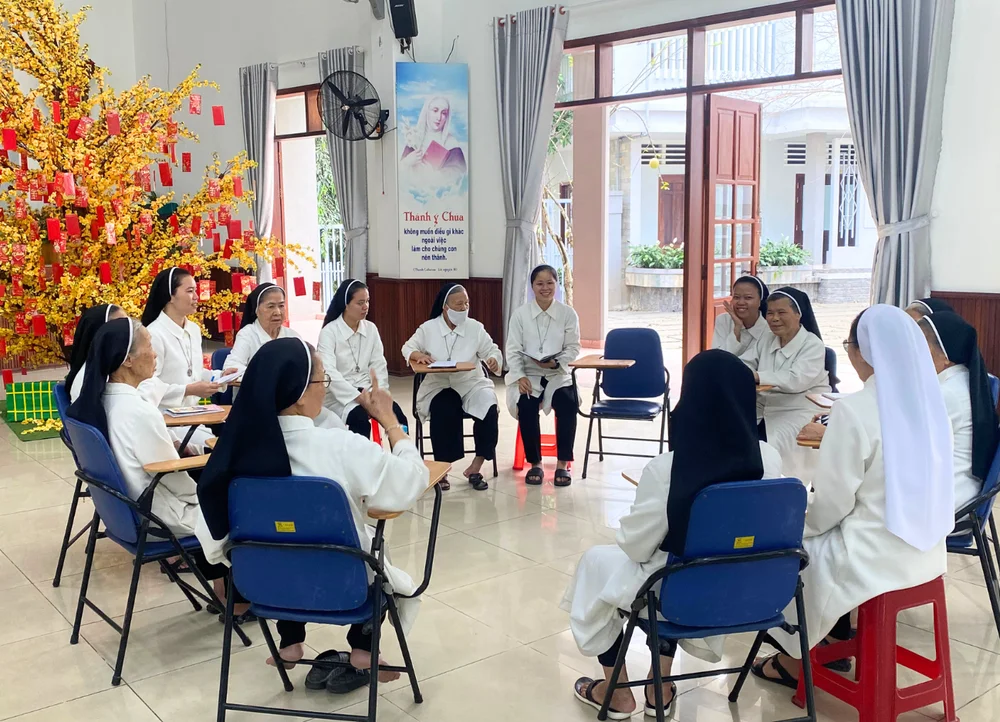Thường huấn các chị cao niên — ảnh 12