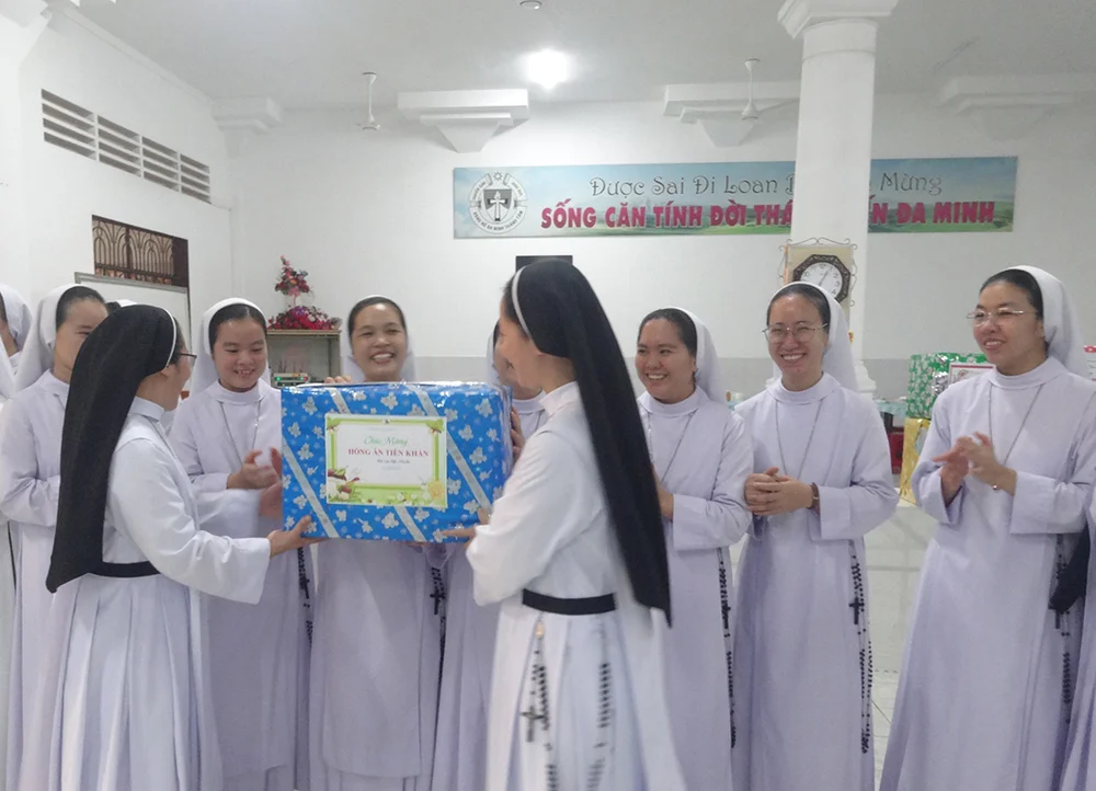 Tri ân Bề trên Tổng quyền, quý Bề trên và quý Dì — ảnh 5