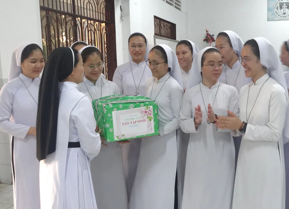 Tri ân Bề trên Tổng quyền, quý Bề trên và quý Dì — ảnh 6
