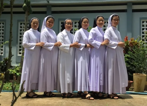 Tu sở Đức Mẹ Khiết Tâm – Lang Minh