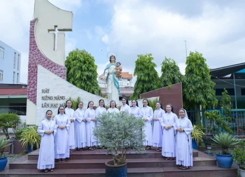 Tu viện Đức Mẹ Mân côi