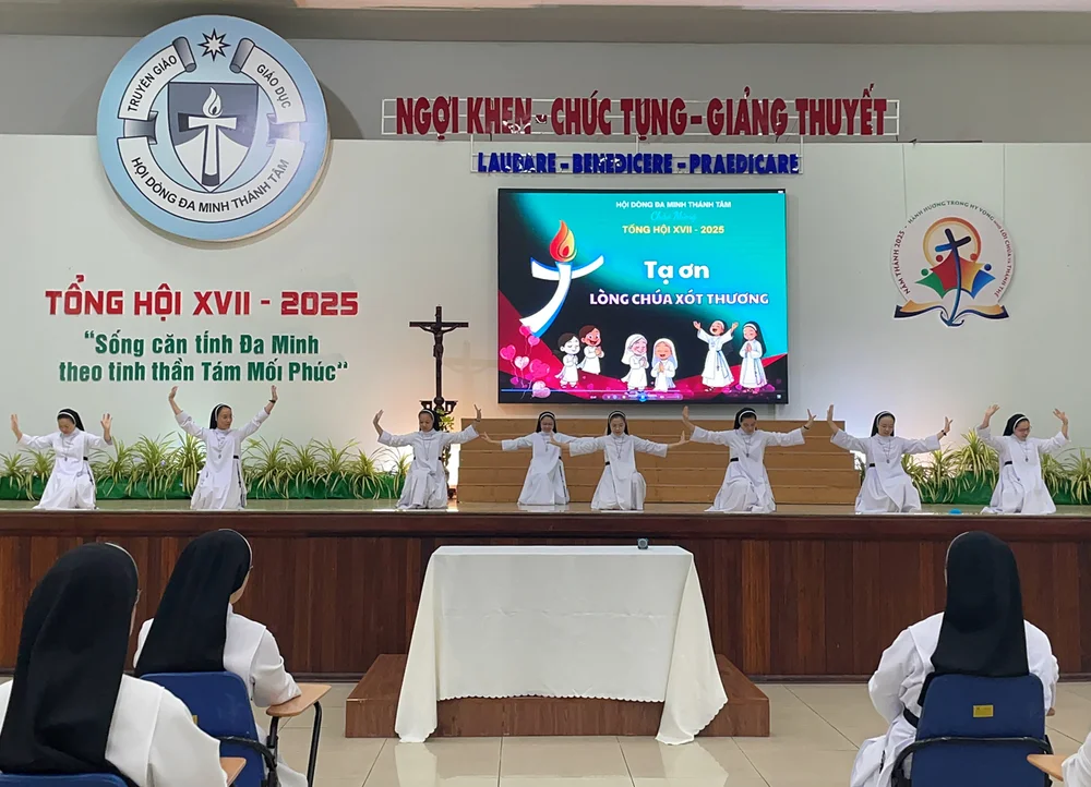 Văn nghệ chào mừng TH XVII - 2025 — ảnh 9